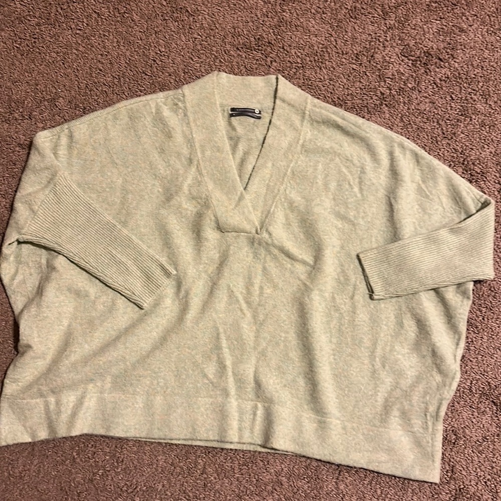 Anthropologie oversized vneck sweater